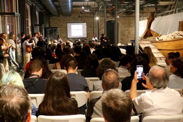 “Çal Dede” belgeseli İzmir’de iz...